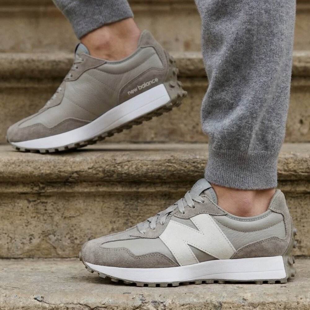 New Balance 327 LIMITED EDITION 2026 Womens Sneaker Shoes LEATHER Taupe size 9.5 - Picture 8 of 9